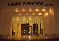 Grand Pyramids Hotel